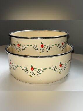 Vintage Set of 2 Kobe Floral Nesting Bowls